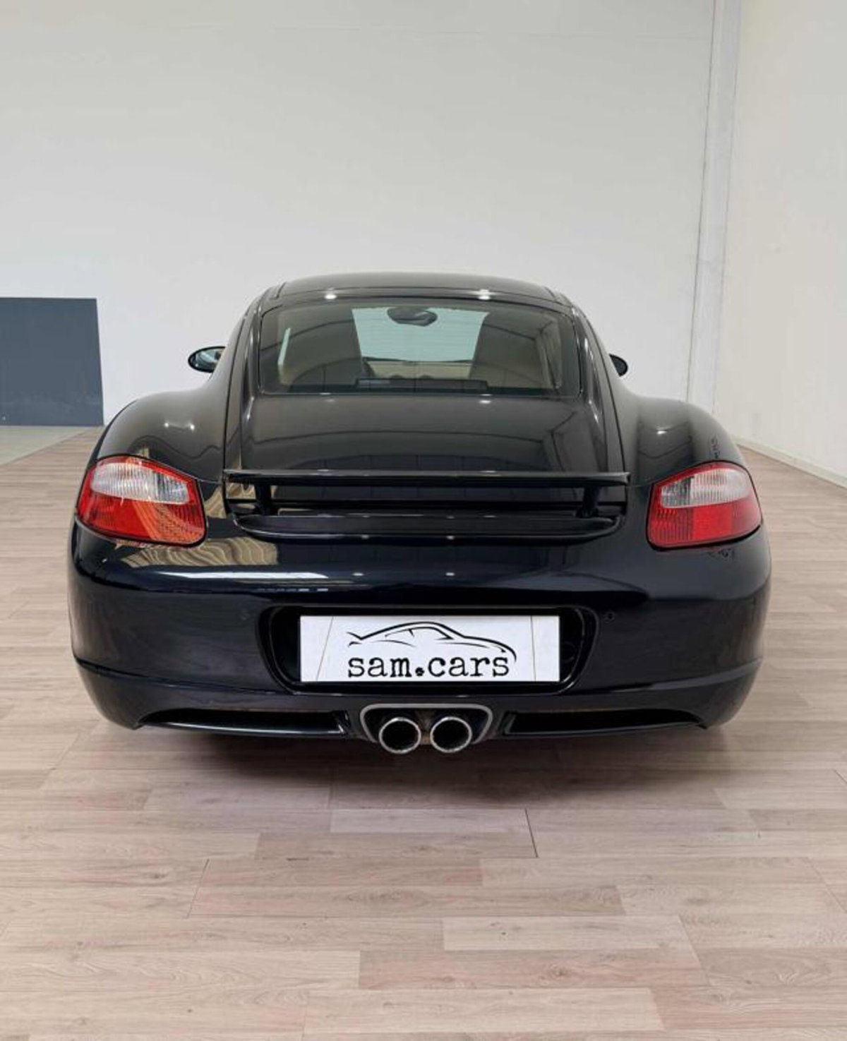 Porsche Cayman 2.7 (4)