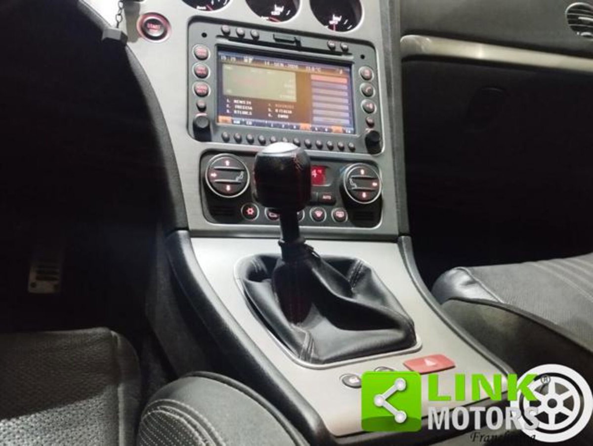 Alfa Romeo 159 SportWagon 3.2 JTS V6 24V Sportwagon TI (17)
