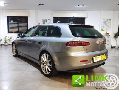 Alfa Romeo 159 SportWagon 3.2 JTS V6 24V Sportwagon TI (7)