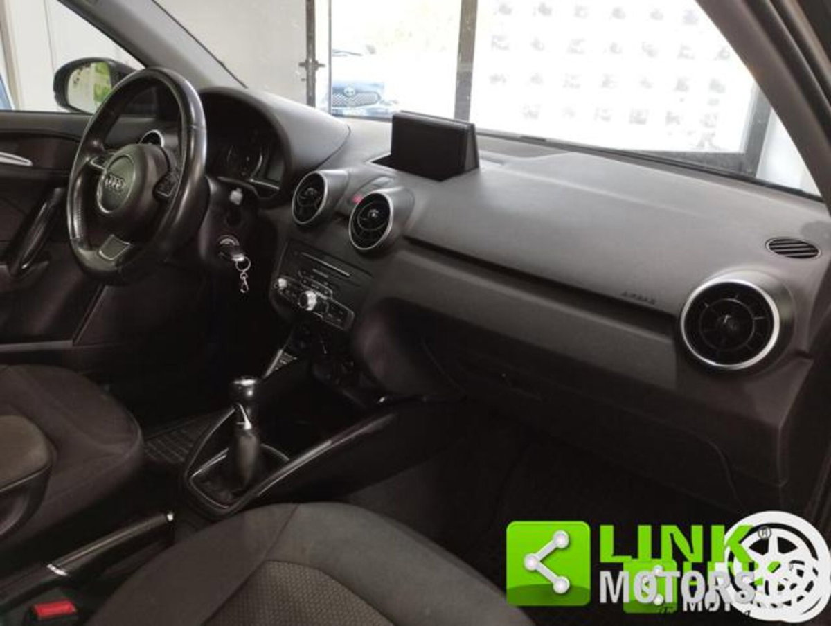 Audi A1 Sportback 1.6 TDI 116 CV Admired (12)