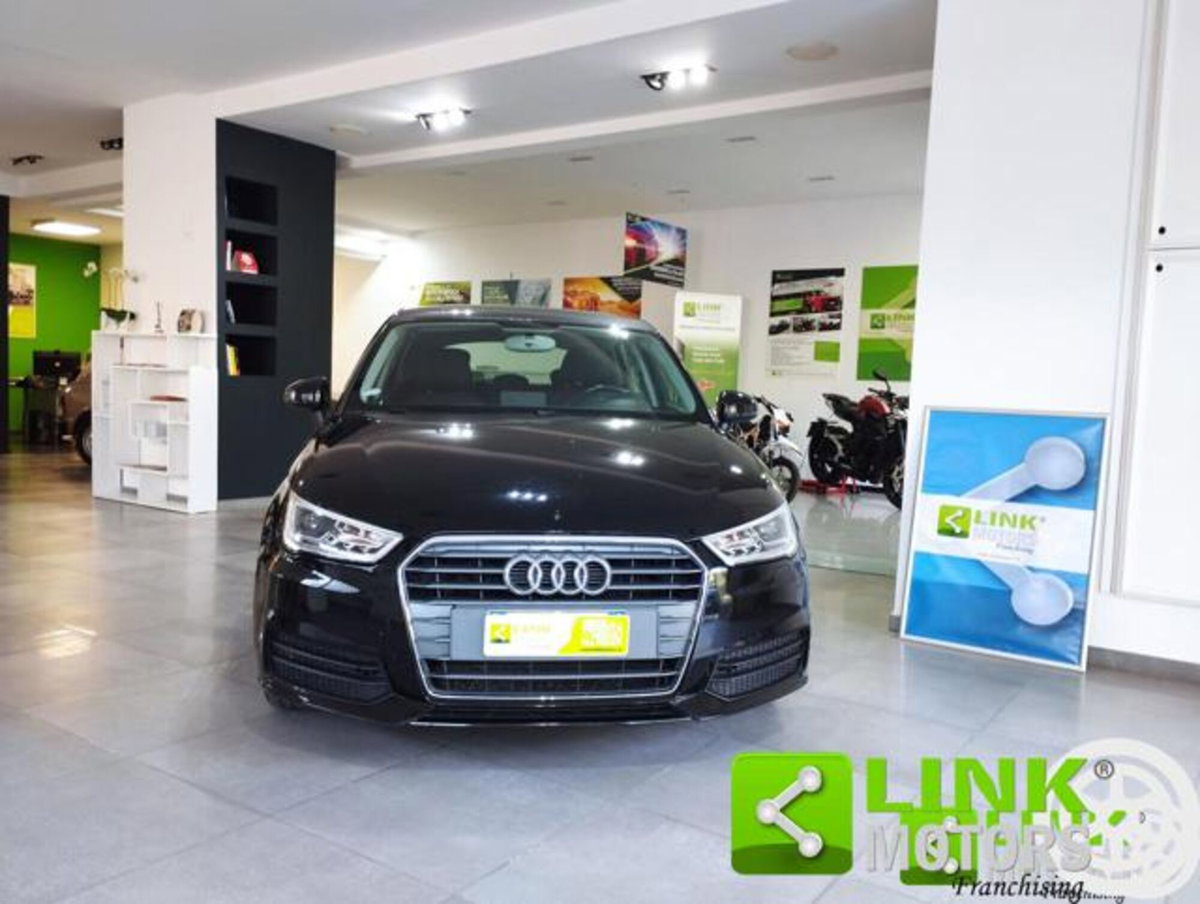 Audi A1 Sportback 1.6 TDI 116 CV Admired (2)