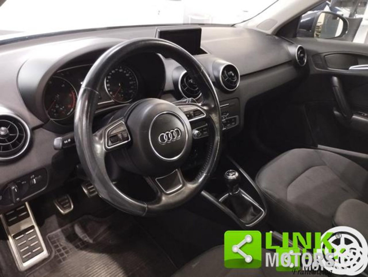 Audi A1 Sportback 1.6 TDI 116 CV Admired (9)