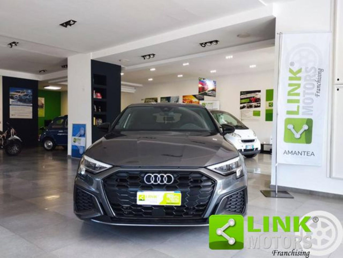 Audi A3 Sportback 45 TFSI e S tronic S line edition (2)
