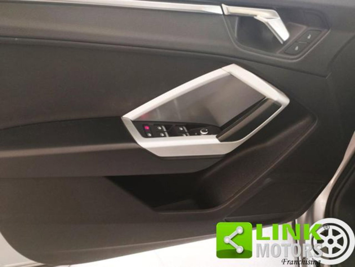 Audi Q3 35 TDI quattro S tronic Business Advanced (12)