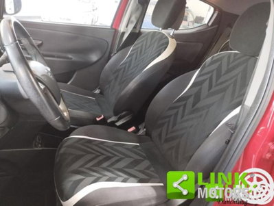 Lancia Ypsilon 1.2 69 CV 5 porte GPL Ecochic Gold (12)