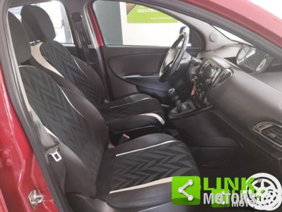 Lancia Ypsilon 1.2 69 CV 5 porte GPL Ecochic Gold (14)