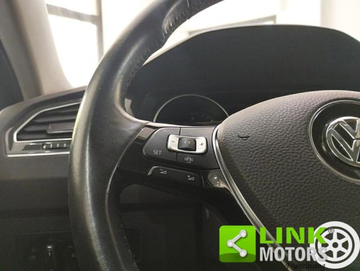Volkswagen Tiguan 2.0 TDI 150CV 4MOTION DSG Sport & Style BMT (19)