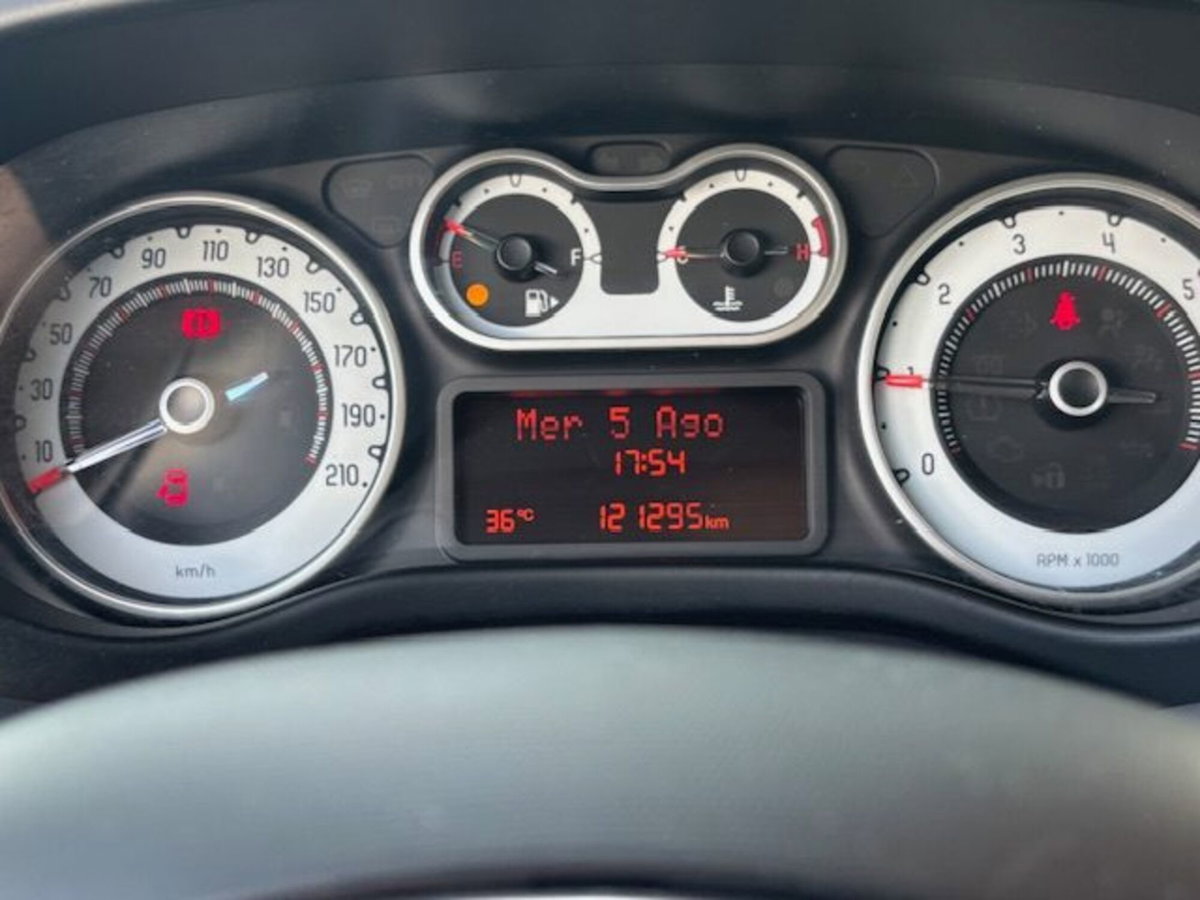 Fiat 500L 1.6 Multijet 105 CV Easy (12)