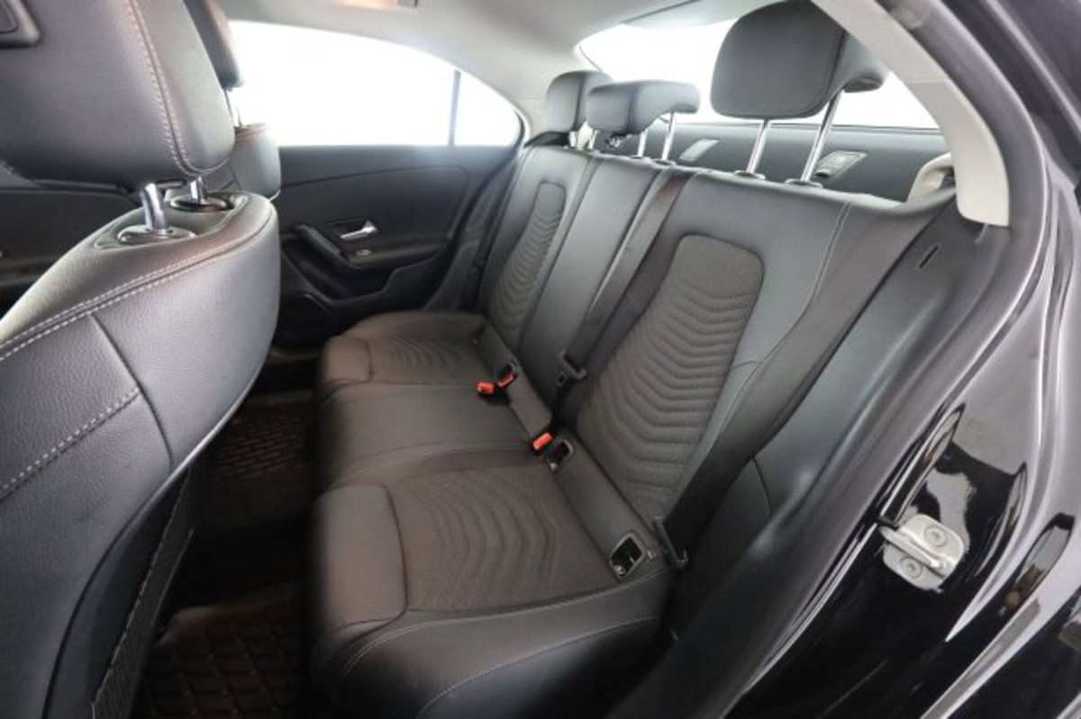 Mercedes-Benz Classe A Sedan 180 d Progressive Advanced Plus auto (3)