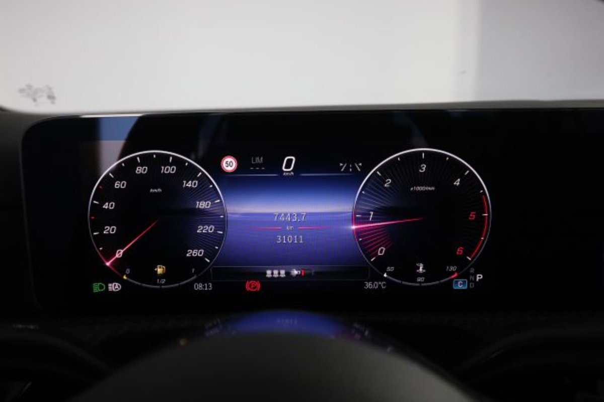 Mercedes-Benz Classe A Sedan 180 d Progressive Advanced Plus auto (7)
