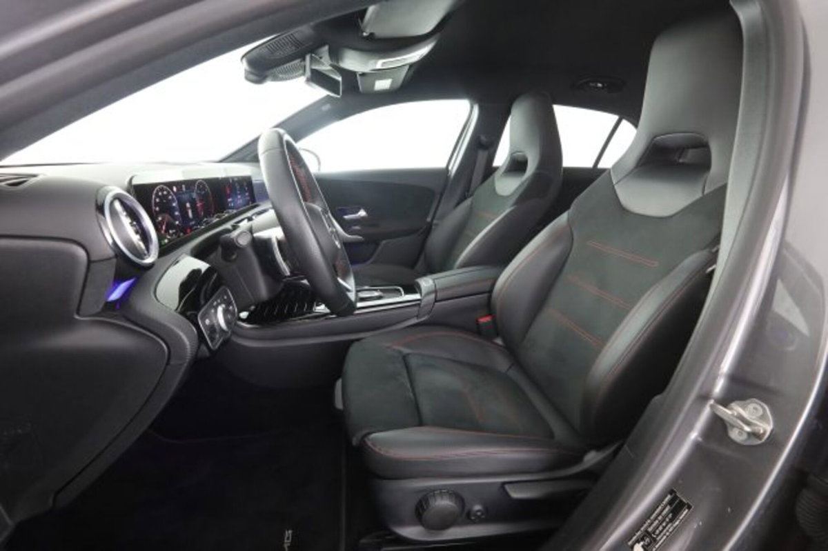 Mercedes-Benz Classe A 200 d AMG Line Advanced Plus auto (2)