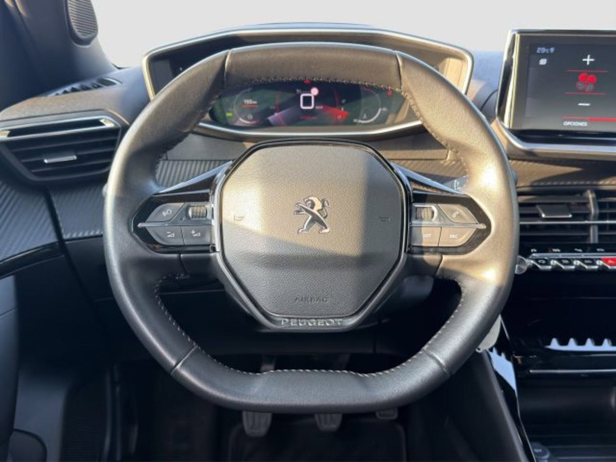 Peugeot 2008 PureTech 100 S&S Allure Pack (13)