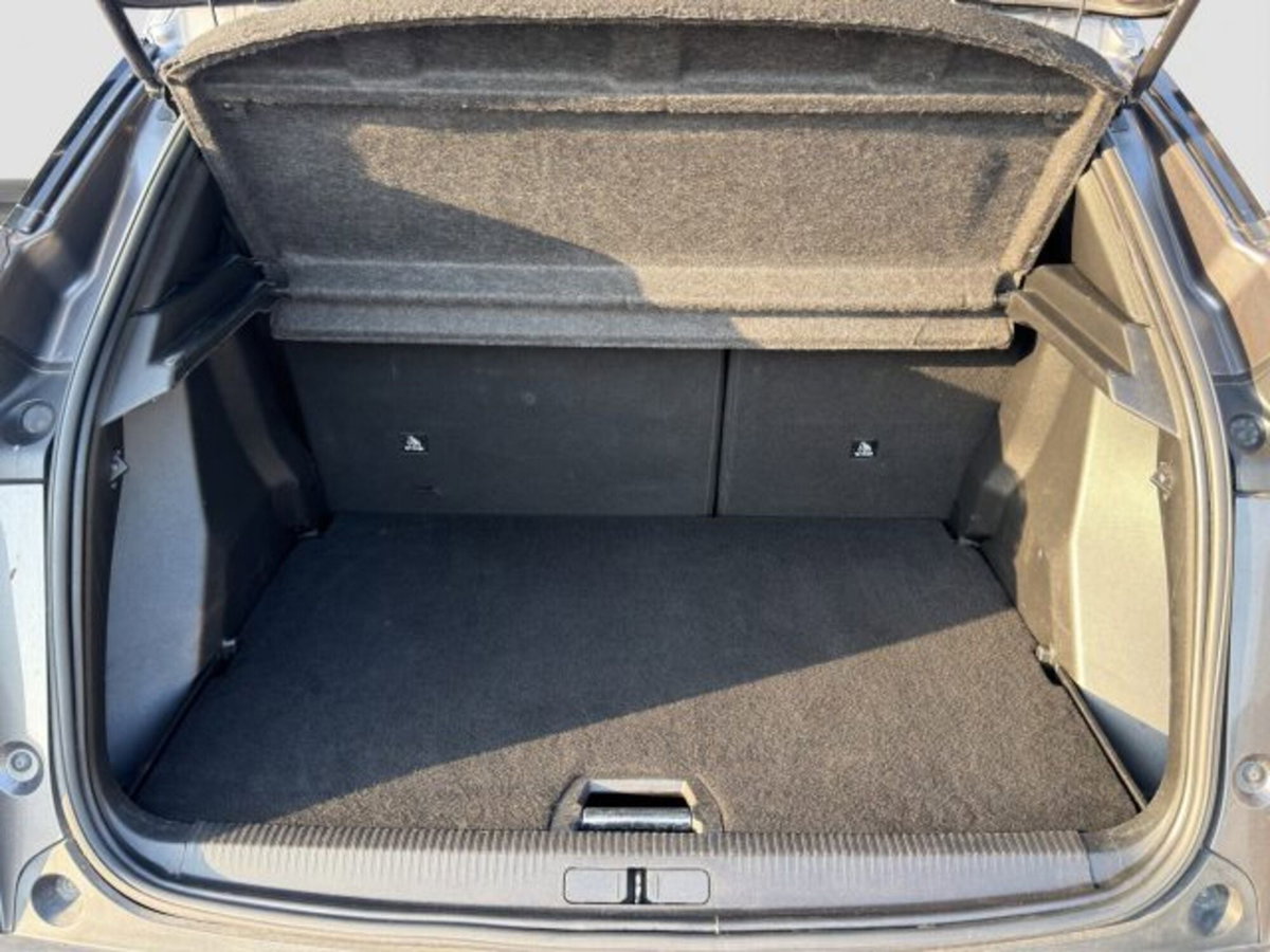 Peugeot 2008 PureTech 100 S&S Allure Pack (14)