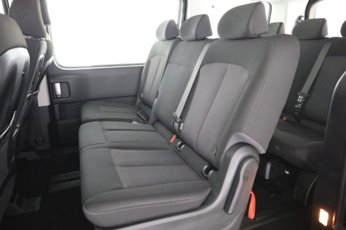 Hyundai Staria 2.2 2wd auto (3)