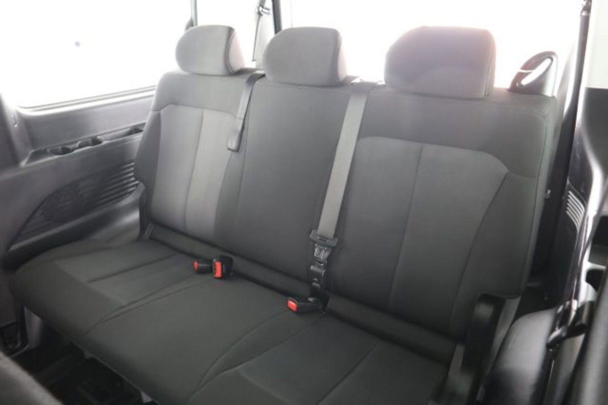 Hyundai Staria 2.2 2wd auto (4)