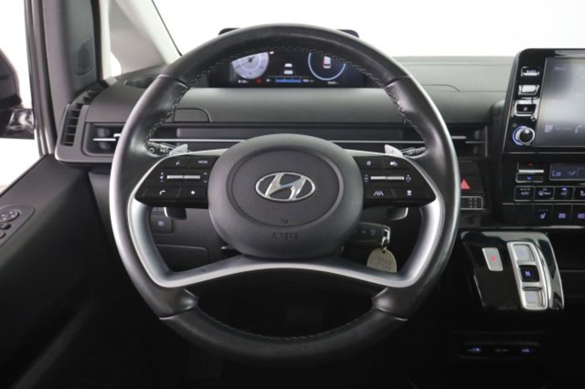 Hyundai Staria 2.2 2wd auto (6)