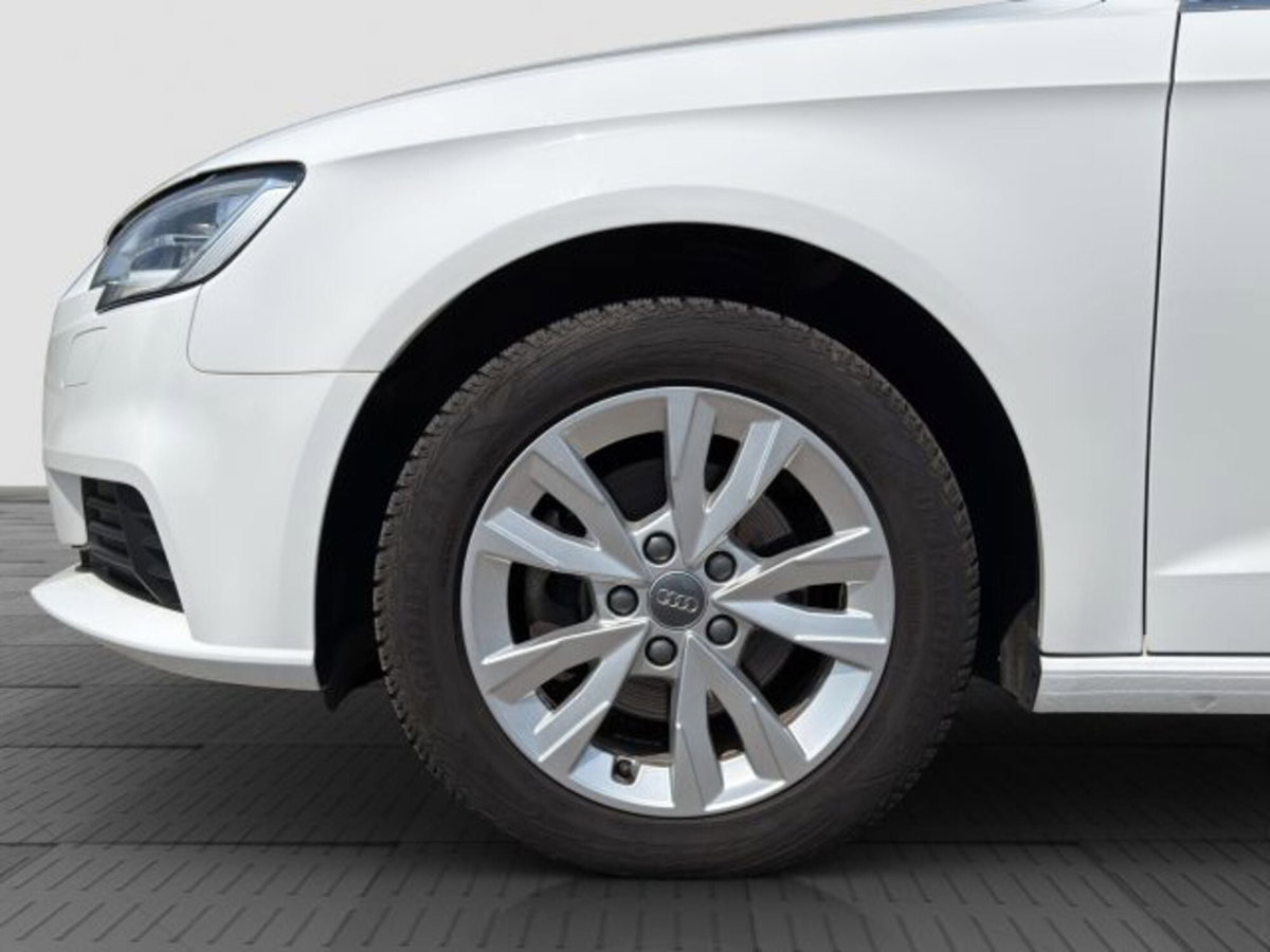 Audi A3 Sportback 35 TFSI COD S tronic Business (16)