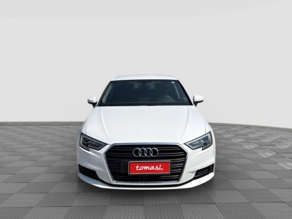 Audi A3 Sportback 35 TFSI COD S tronic Business (8)