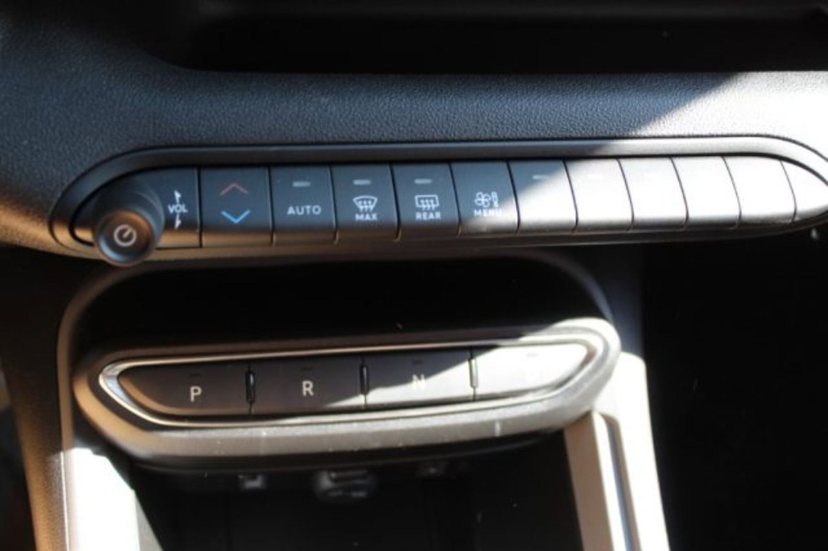 Jeep Avenger 1.2 turbo Longitude fwd 100cv (9)