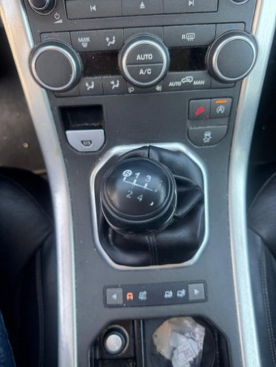 Land Rover Range Rover Evoque 2.0 TD4 150 CV 5p. Pure (12)