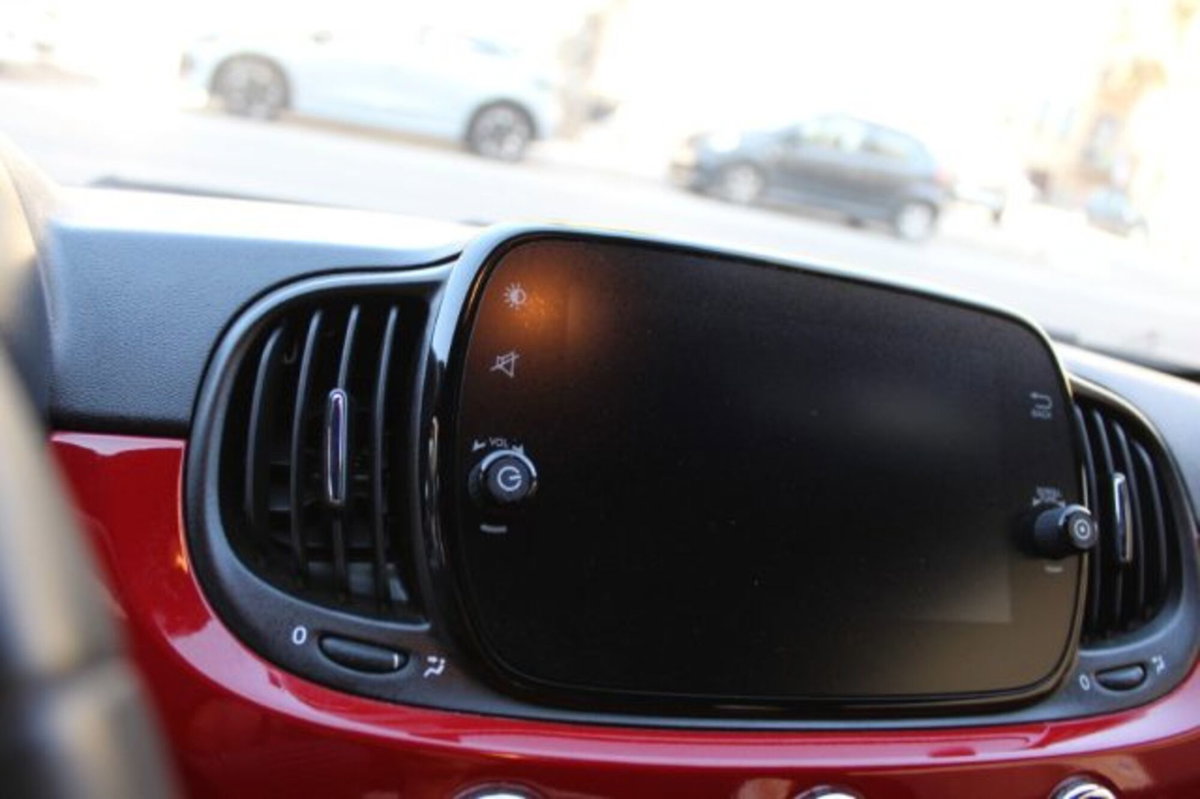 Fiat 500 1.0 Hybrid Red (6)