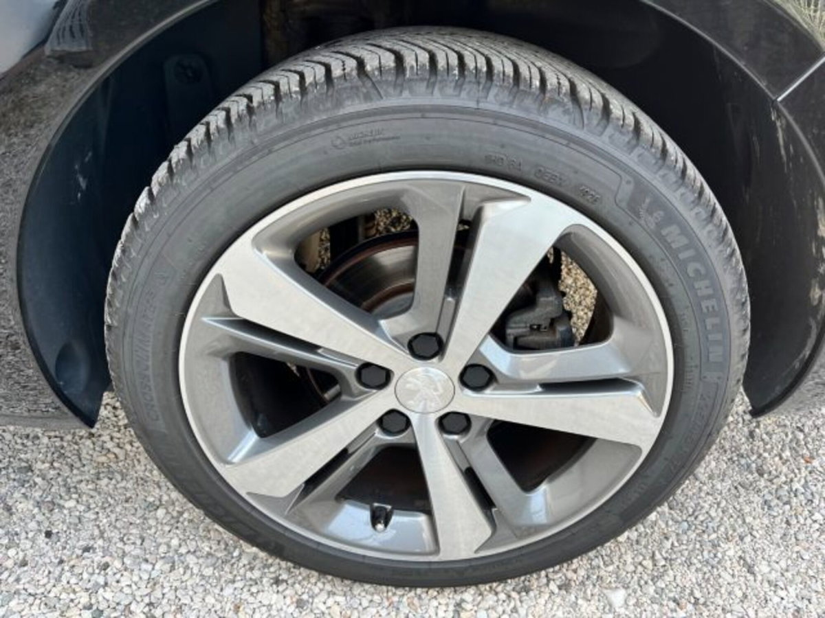 Peugeot 308 SW BlueHDi 130 S&S EAT8 GT Line (11)