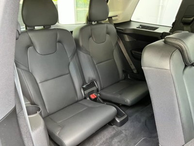 Volvo XC90 T8 Recharge AWD Plug-in Hybrid aut. 7 posti Core (9)