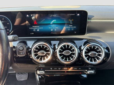 Mercedes-Benz CLA Shooting Brake 200 d Automatic Shooting Brake Executive (17)