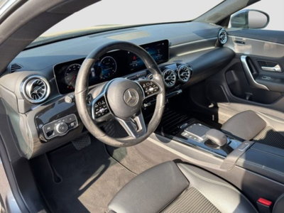 Mercedes-Benz CLA Shooting Brake 200 d Automatic Shooting Brake Executive (9)