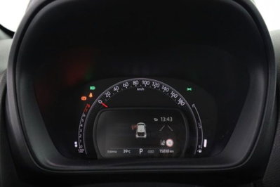 Toyota Aygo X 1.0 Lounge Air 72cv s-cvt (7)