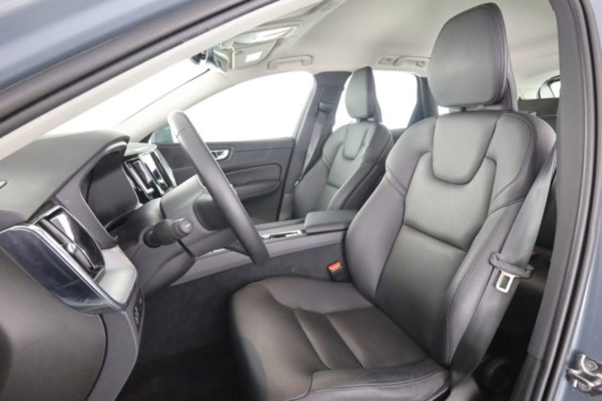 Volvo XC60 B4 Geartronic Momentum (2)