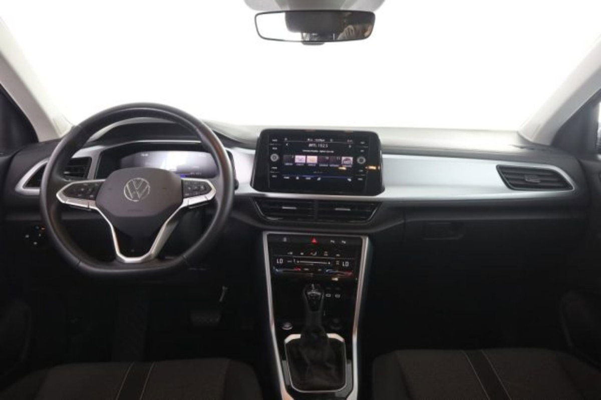 Volkswagen T-Roc 1.5 tsi Life dsg (4)