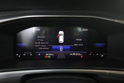 Volkswagen T-Roc 1.5 tsi Life dsg (7)