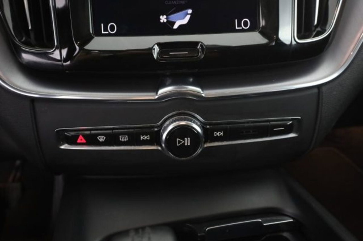 Volvo XC60 B4 (d) AWD Geartronic Business Plus (12)