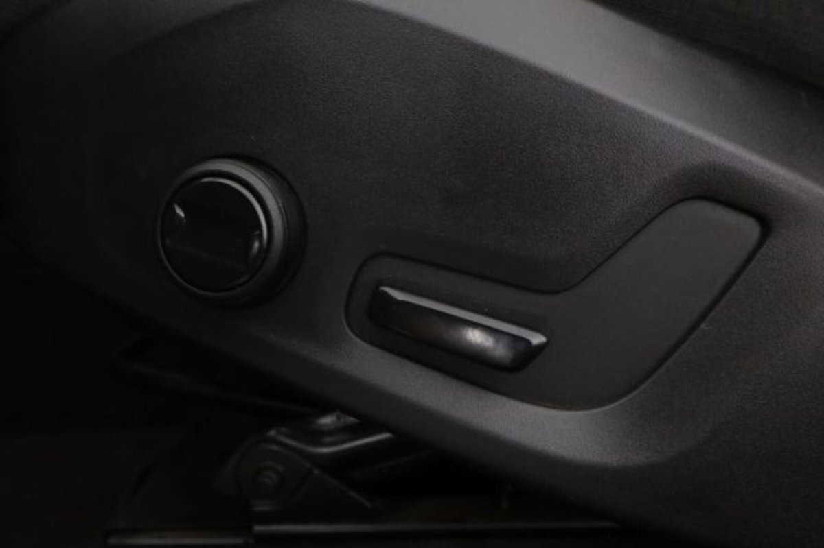 Volvo XC60 B4 (d) AWD Geartronic Business Plus (14)