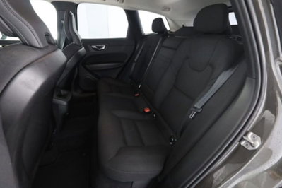 Volvo XC60 B4 (d) AWD Geartronic Business Plus (3)