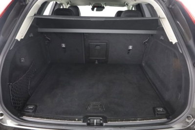 Volvo XC60 B4 (d) AWD Geartronic Business Plus (6)
