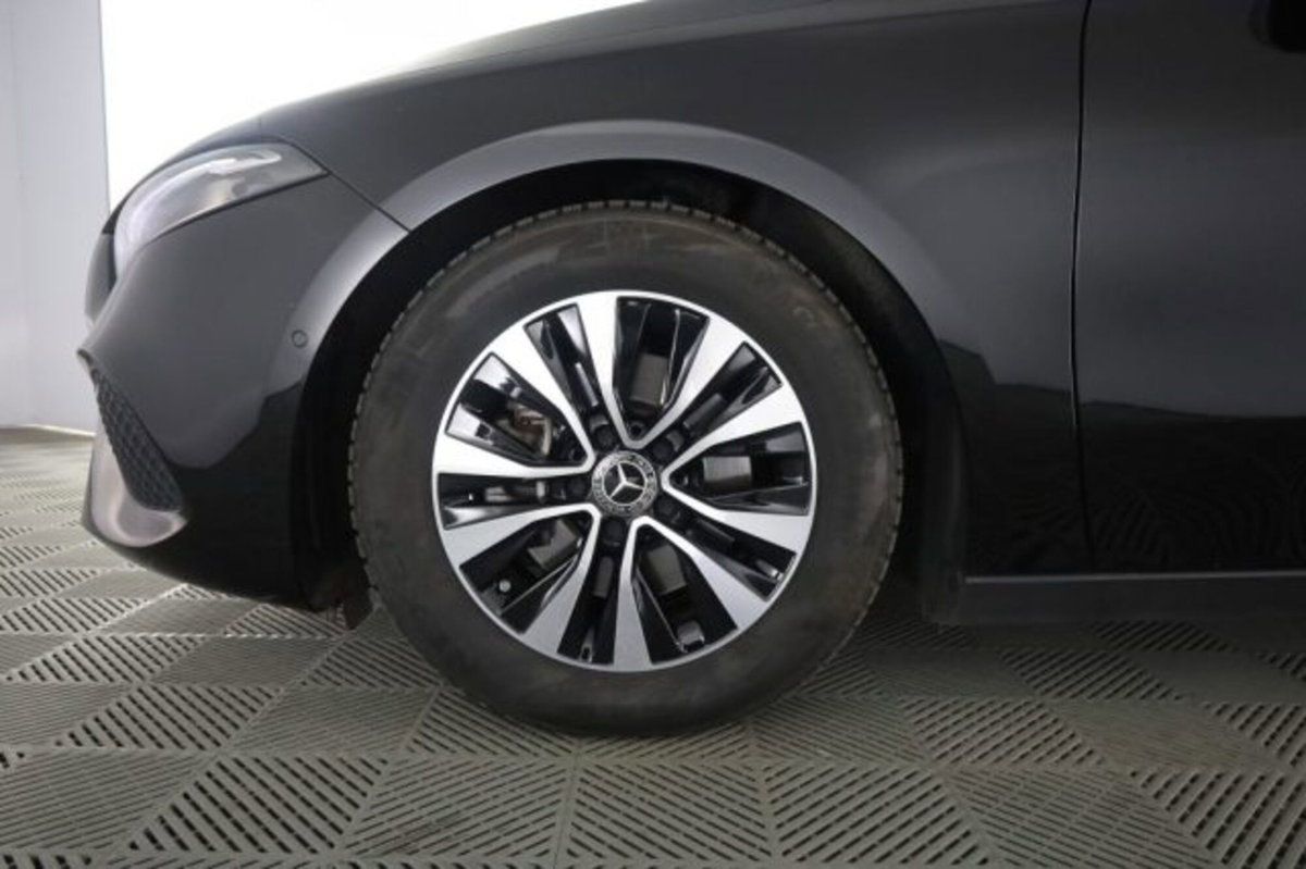 Mercedes-Benz Classe A Sedan 180 d Progressive Advanced Plus auto (8)