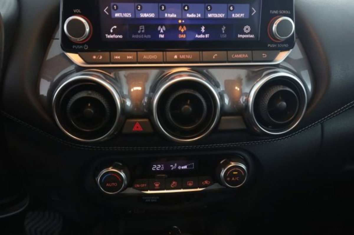 Nissan Juke 1.0 dig-t N-Connecta 114cv dct (13)