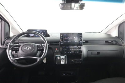 Hyundai Staria 2.2 2wd auto (5)