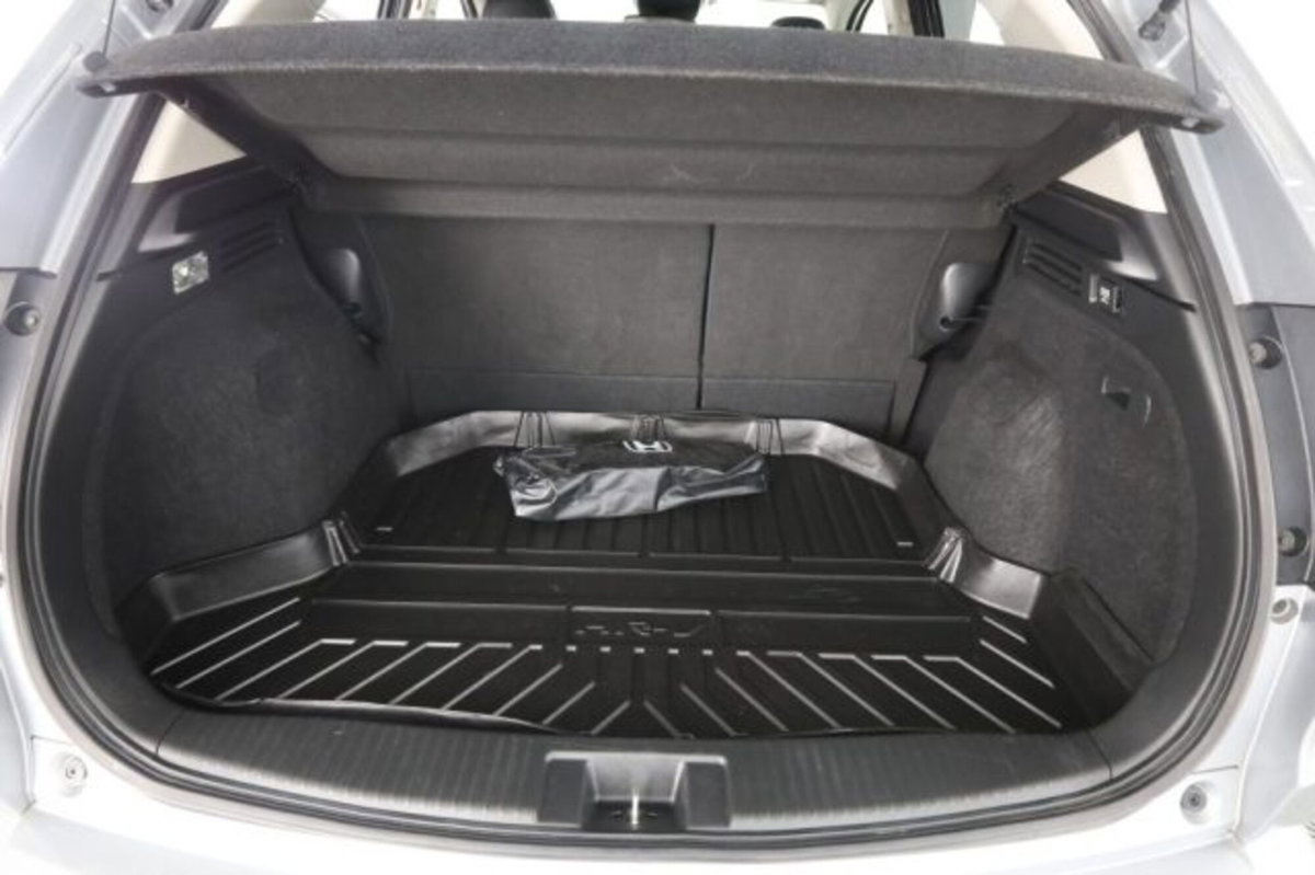Honda HR-V 1.5 i-VTEC CVT Executive Navi ADAS (6)