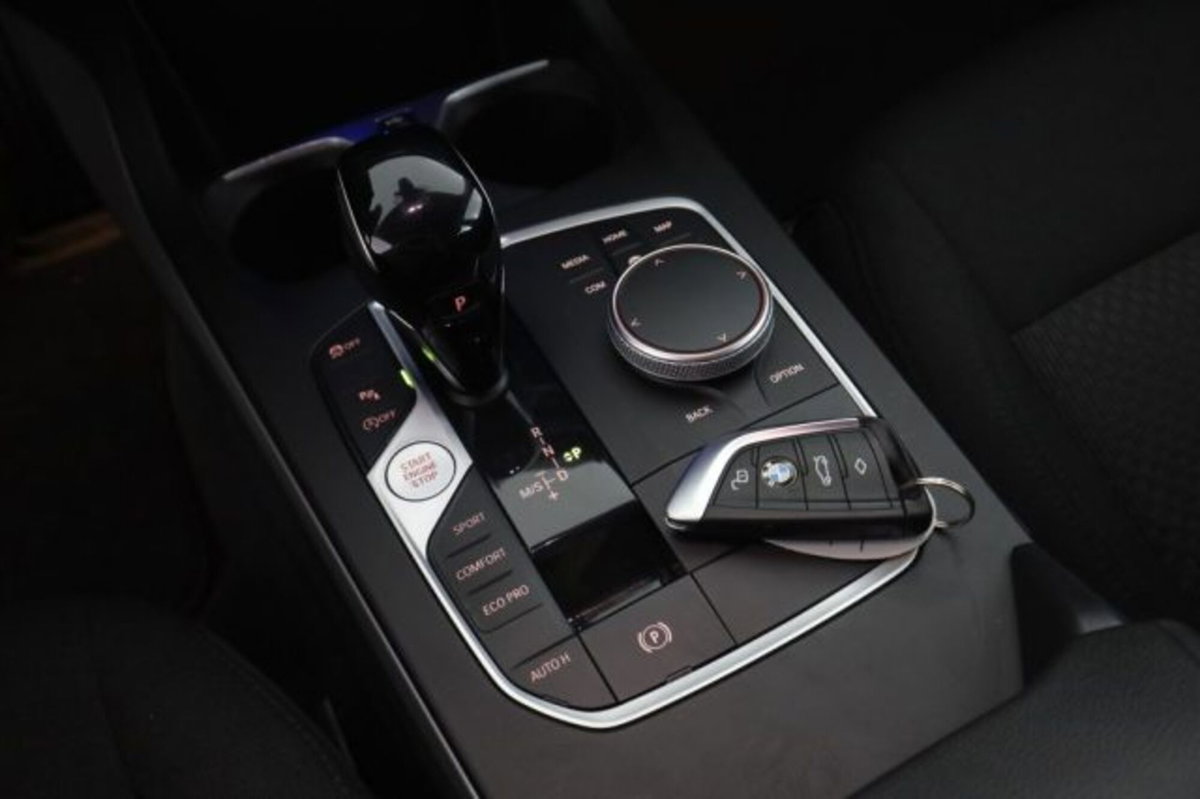 BMW Serie 1 116d 2.0 116CV cat 5 porte Attiva DPF (13)
