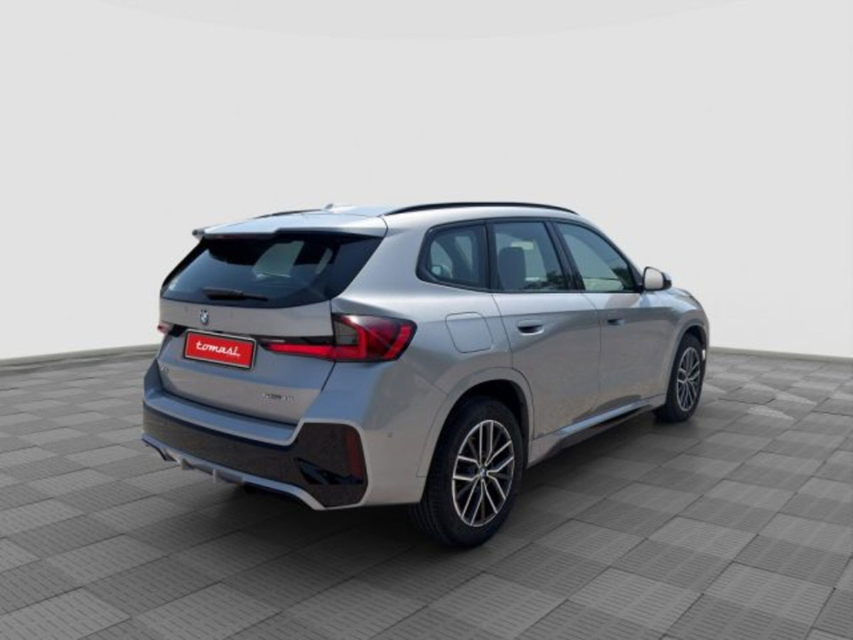 BMW X1 sDrive 18i Msport (5)