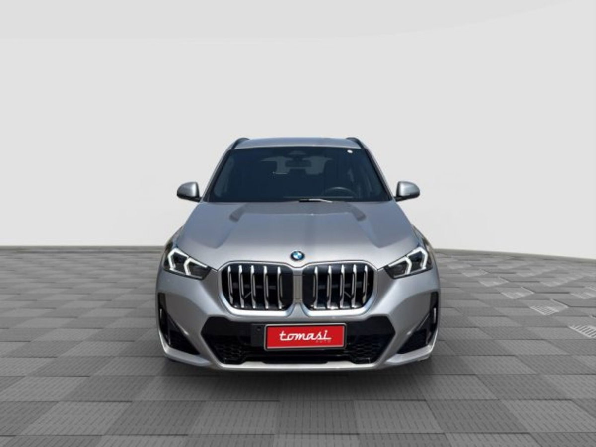 BMW X1 sDrive 18i Msport (8)