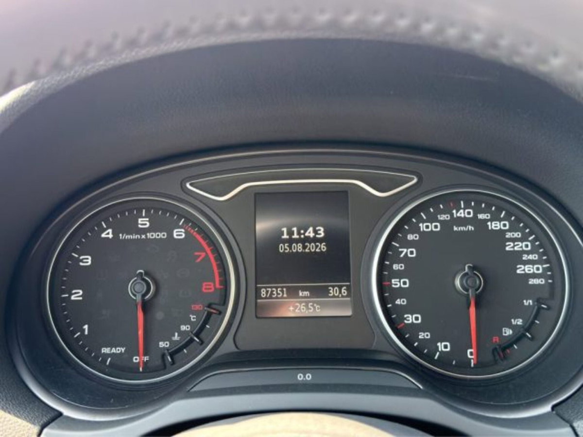 Audi A3 Sportback 35 TFSI COD S tronic Business (15)