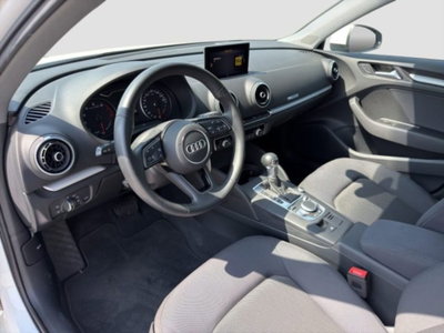 Audi A3 Sportback 35 TFSI COD S tronic Business (9)