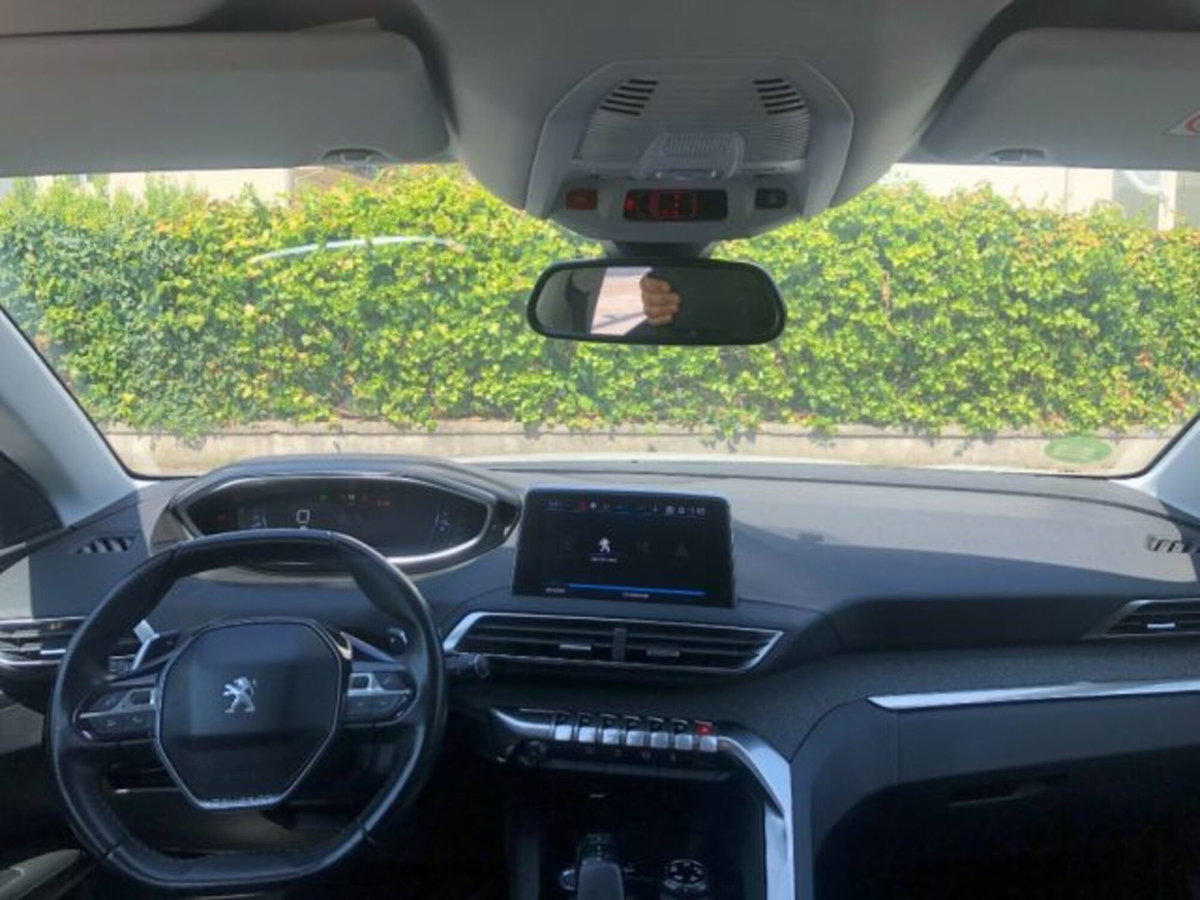 Peugeot 3008 BlueHDi 130 S&S Allure (13)