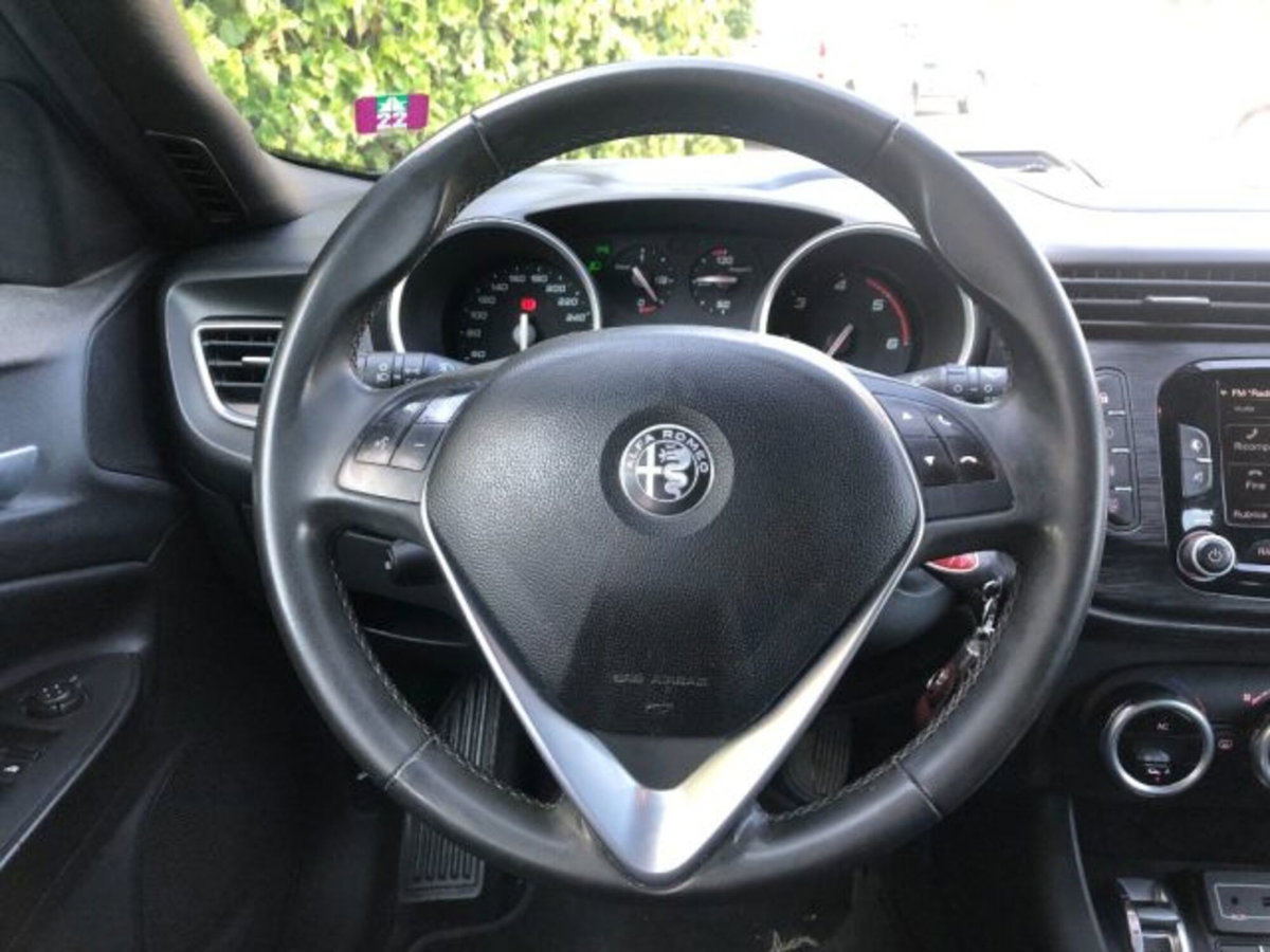 Alfa Romeo Giulietta 1.6 JTDm Super 120cv (13)