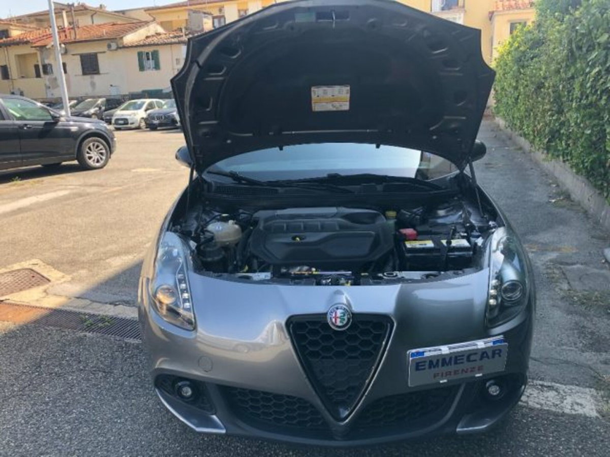Alfa Romeo Giulietta 1.6 JTDm Super 120cv (16)