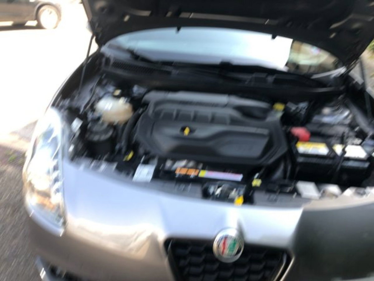 Alfa Romeo Giulietta 1.6 JTDm Super 120cv (17)